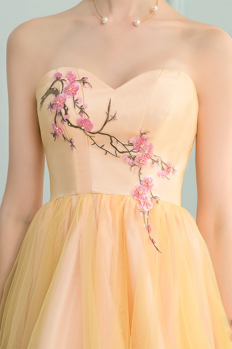 A-Line Sweetheart High Low Yellow Stretch With Homecoming Dresses Satin Madelynn Appliques