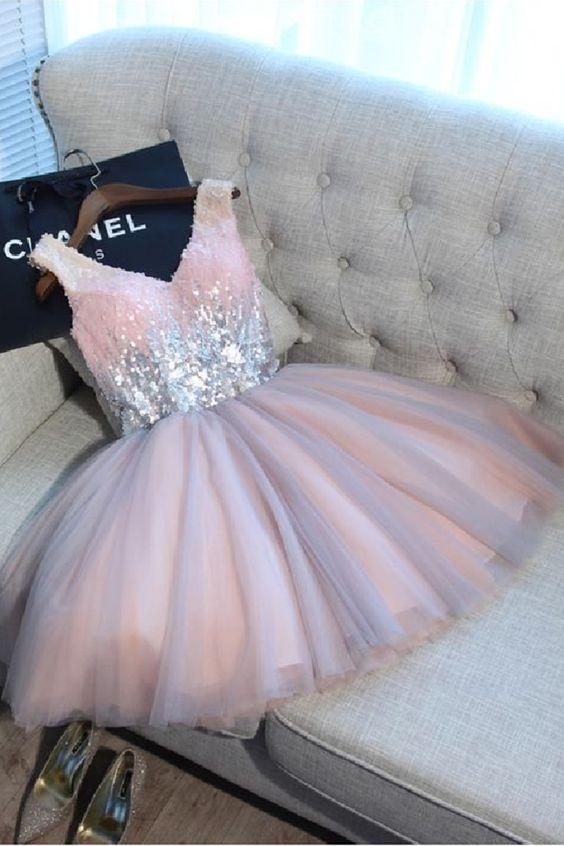 A-Line V-Neck Short Light Grey Tulle With Tatiana Homecoming Dresses Sequins CD115