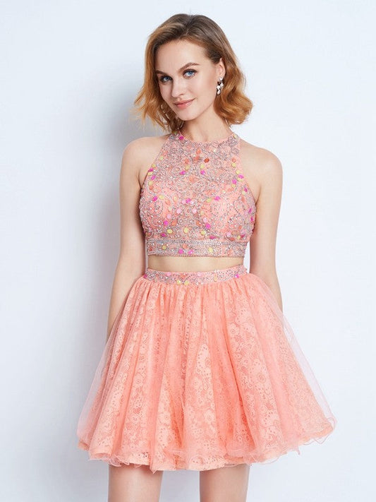 A-Line/Princess Jewel Lace Rosie Homecoming Dresses Sleeveless Beading Short/Mini Two Piece Dresses