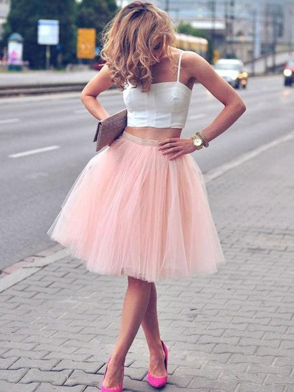A-Line/Princess Tulle Sleeveless Pleats Baylee Homecoming Dresses Spaghetti Straps Knee-Length Two Piece Dresses