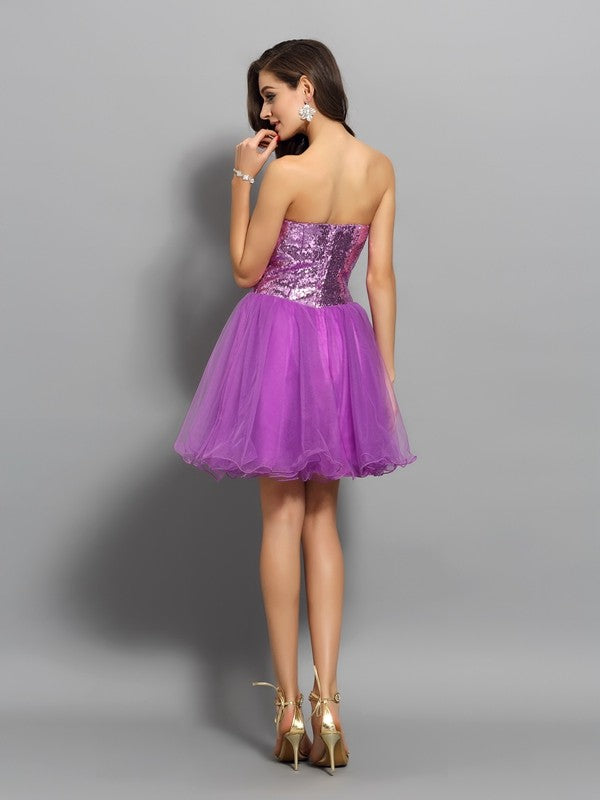 A-Line/Princess Lyla Cocktail Satin Homecoming Dresses Sweetheart Beading Sleeveless Short Dresses