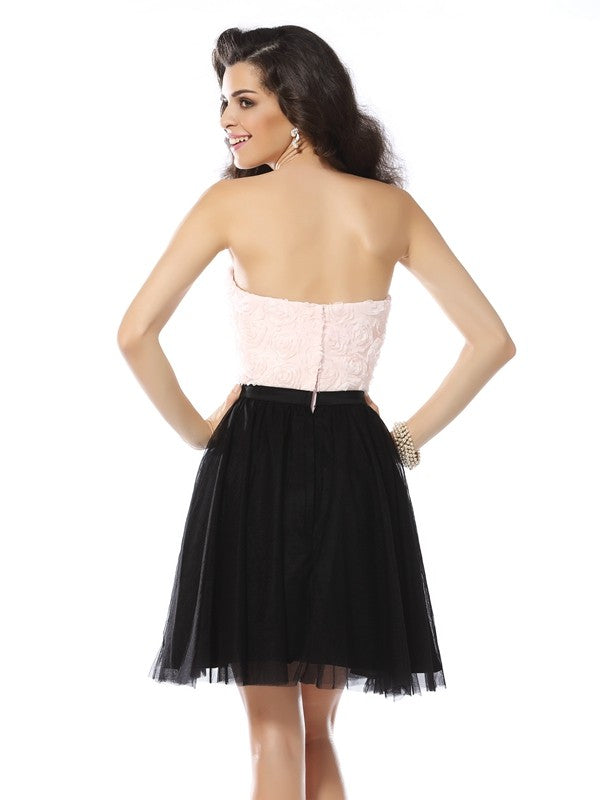 A-Line/Princess Strapless Sleeveless Cocktail Homecoming Dresses Sophie Short Tulle Dresses